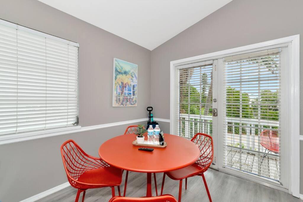 Walk To The Beach - Island Villa Siesta Key Exterior foto